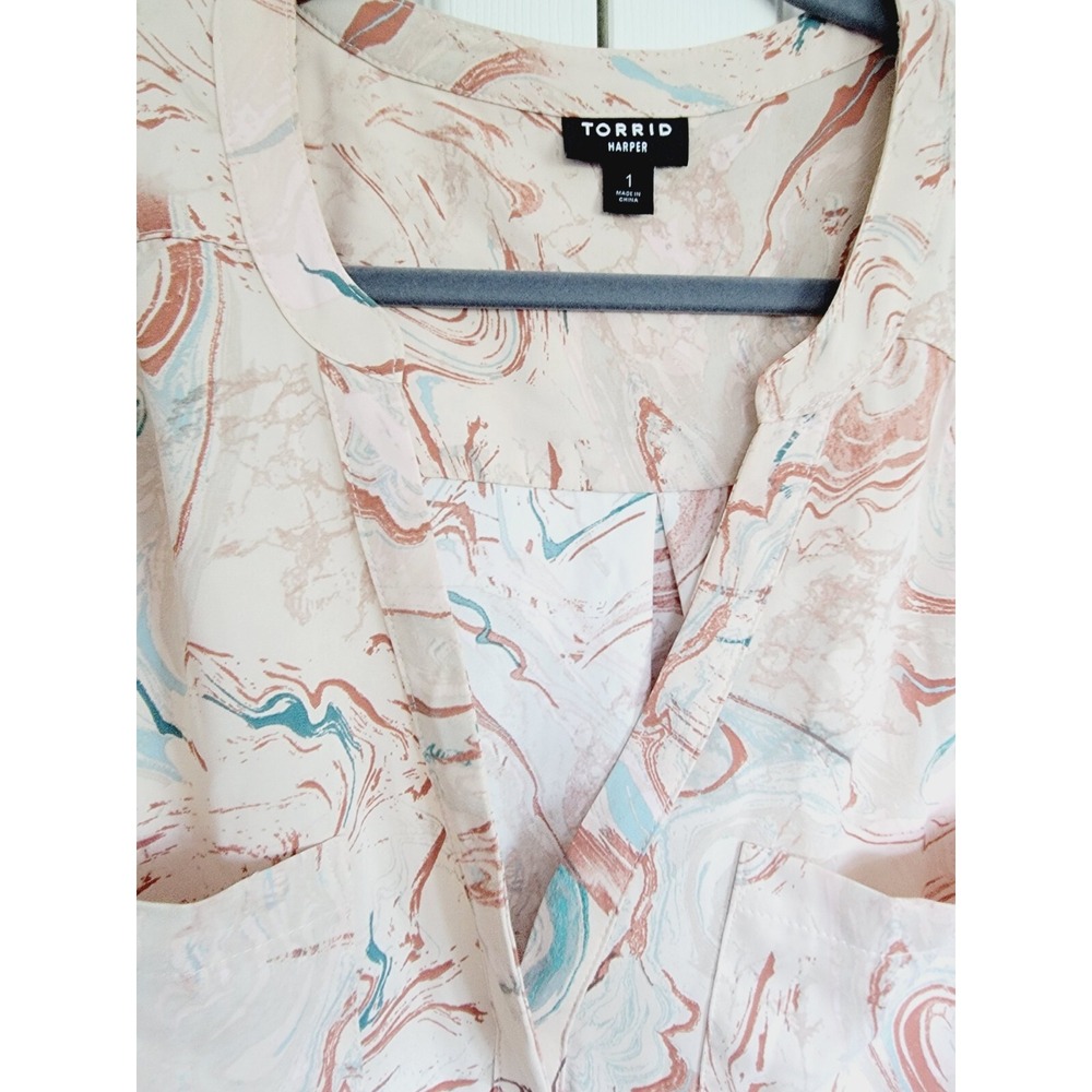 Torrid Harper 1 Georgette Pullover Blouse Tan Marble Print Romantic Flowy Airy - Picture 7 of 11